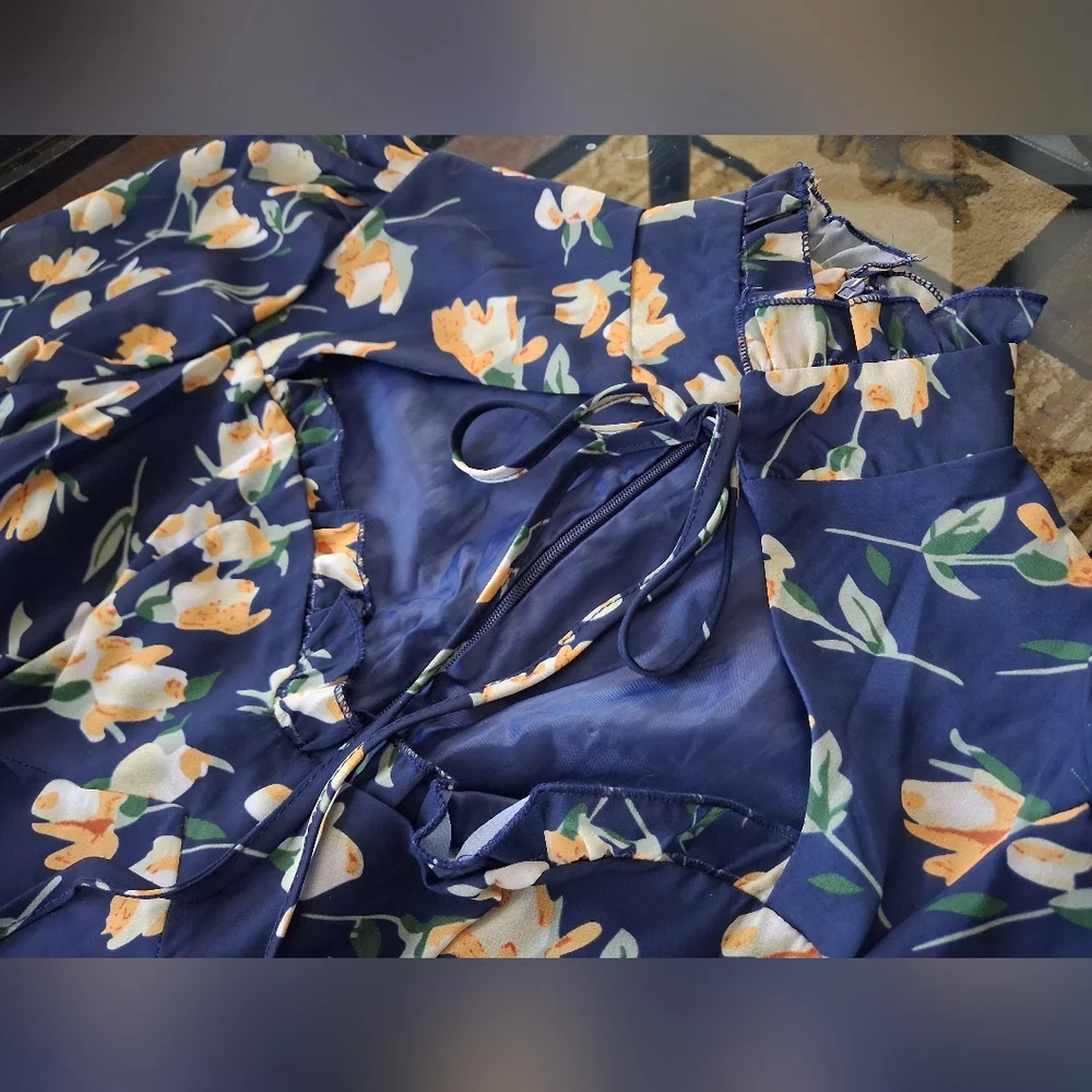 Floral Sweet heart Neck Long Sleeve Dress Collard - Picture 5 of 6